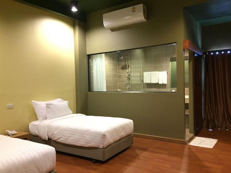 Work Den Chiangrai Hotel