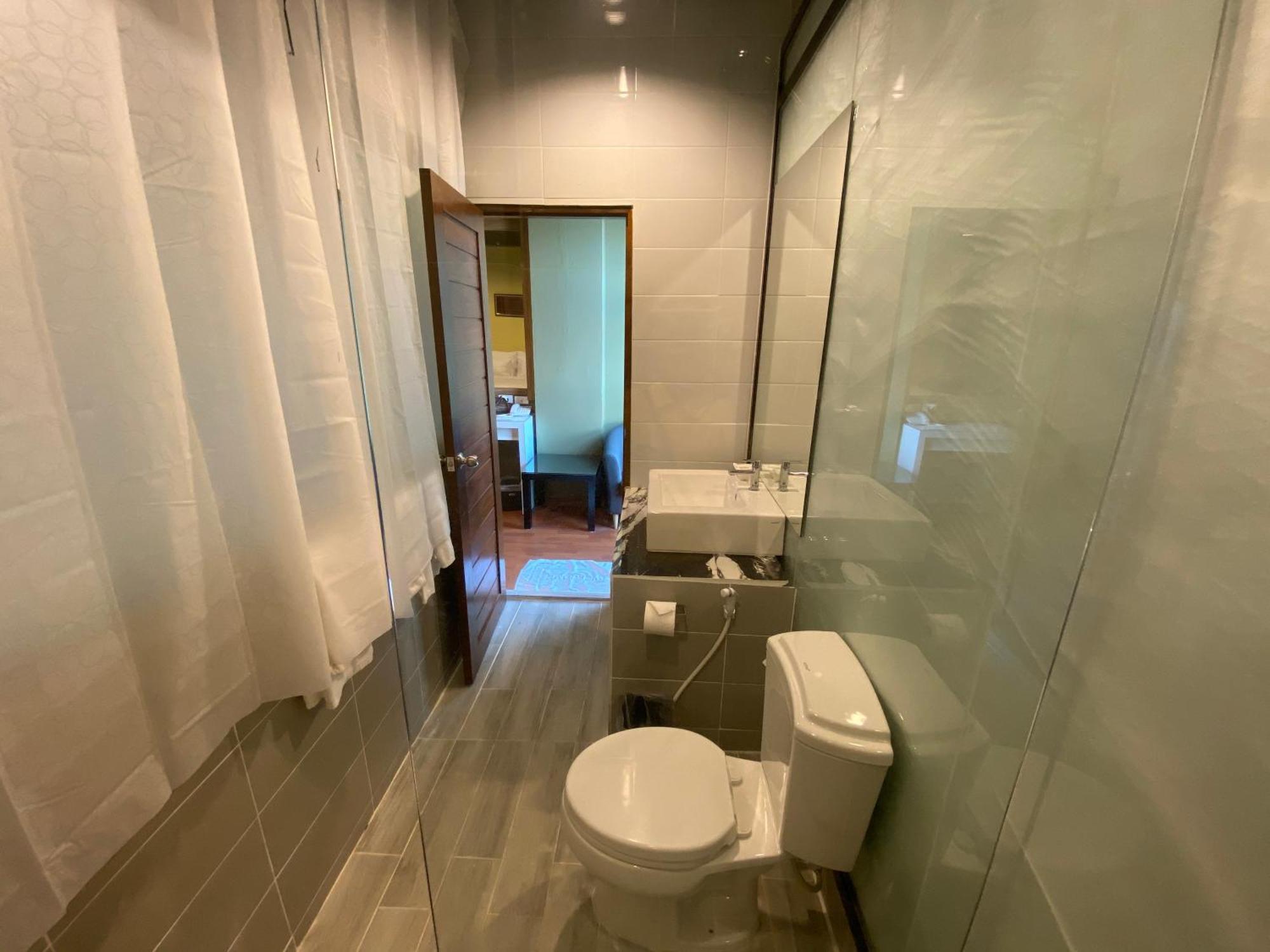 Work Den Chiangrai Hotel 3*