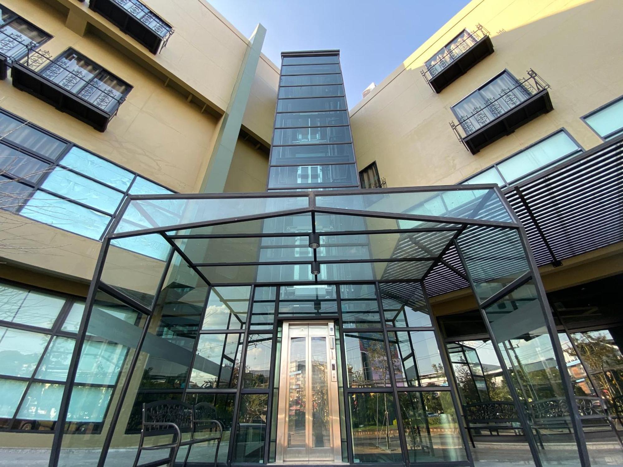 โรงแรม เวิร์ค เดน เชียงราย